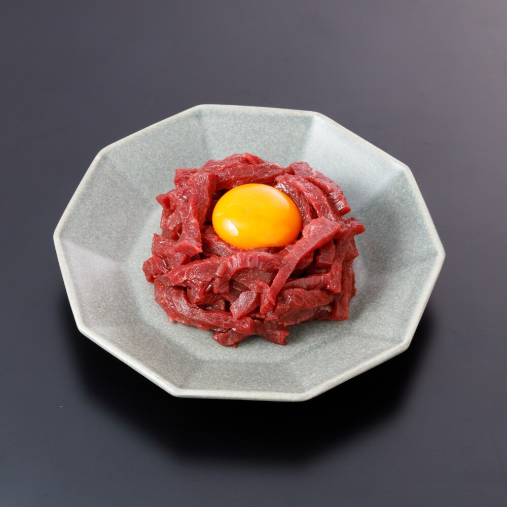 【桜馬】細切りユッケ〔1㎏単位〕〔50g規格パック〕